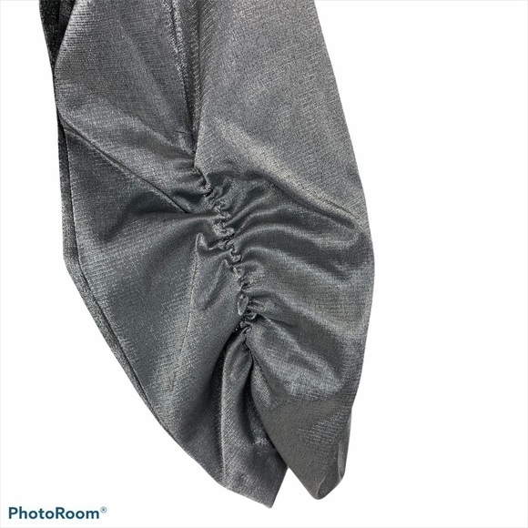 2b Clothing Metallic Silver Blazer NWT Size Medium - Picture 5 of 9